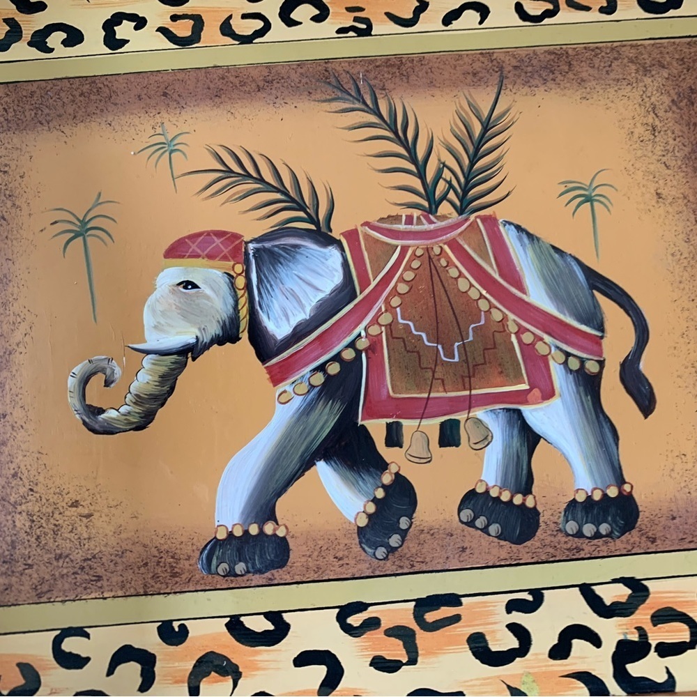 Elephant Design Bamboo Tray - Picture 8 of 12